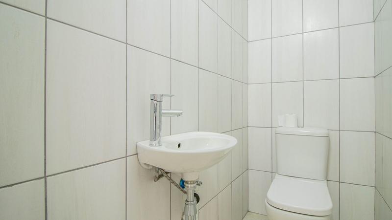 3 Bedroom Property for Sale in Heiderand Western Cape